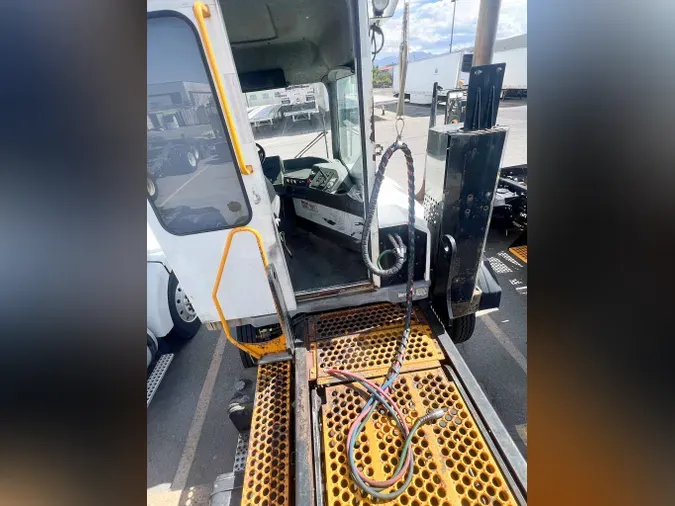 2017 KALMAR OTTAWA T2
