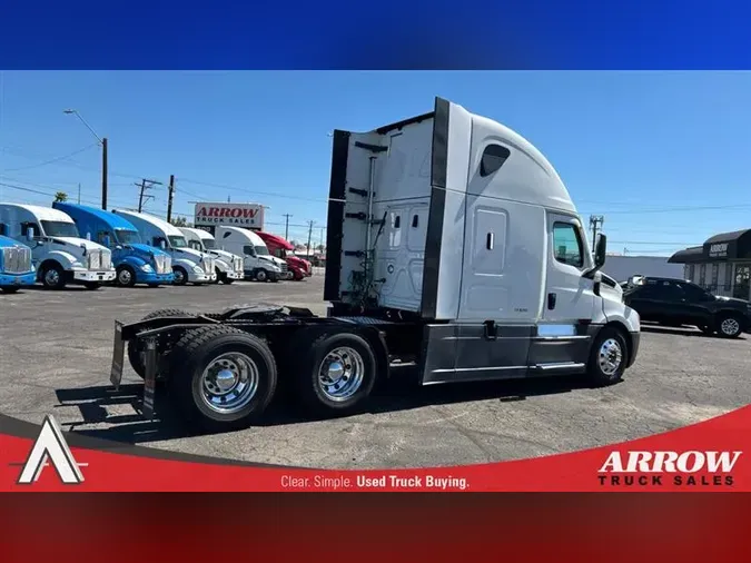 2021 FREIGHTLINER CASCADEVO1