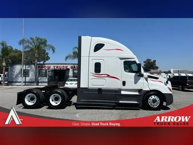 2021 FREIGHTLINER CA126