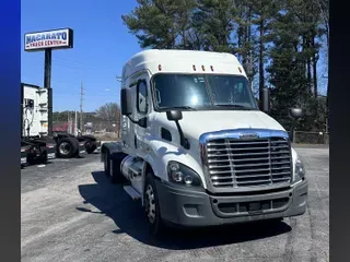 2020 FREIGHTLINER CASCADIA