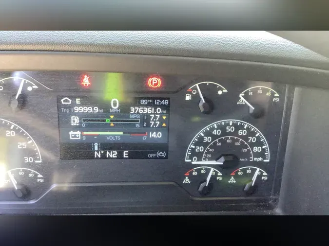 2022 Volvo VNL760
