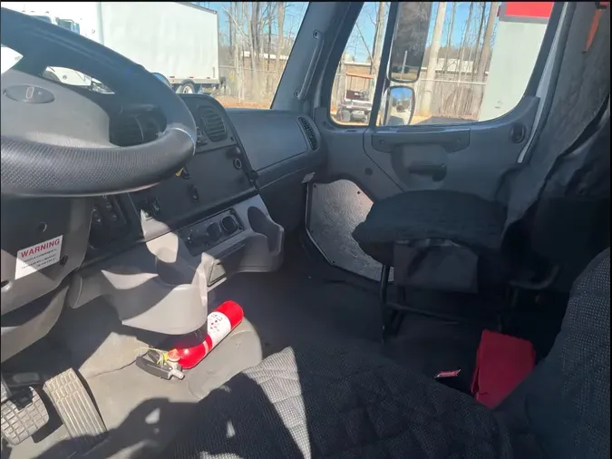 2018 FREIGHTLINER/MERCEDES M2 106