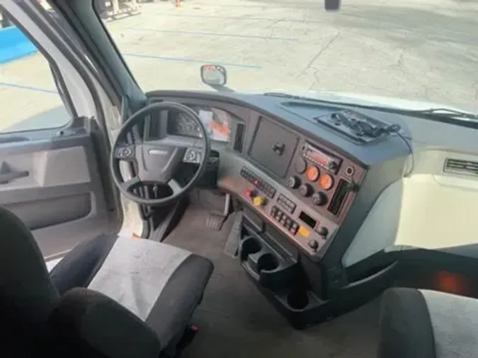 2020 Freightliner Cascadia