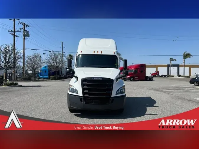 2021 FREIGHTLINER CA126