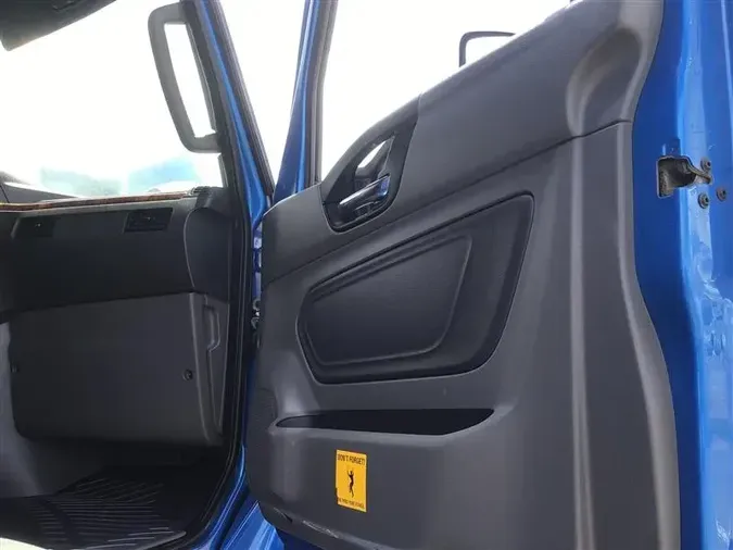 2020 INTERNATIONAL LT625