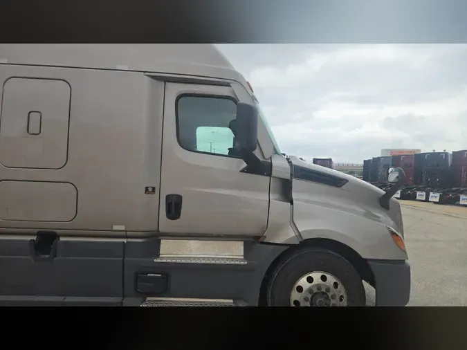 2025 Freightliner Cascadia 126