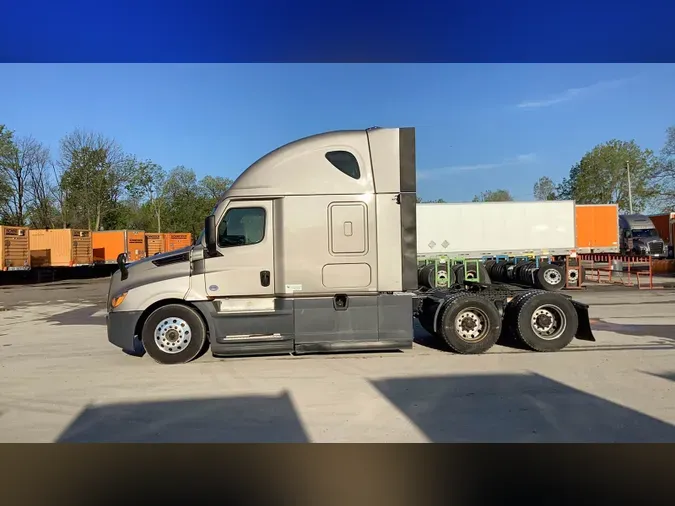 2021 Freightliner Cascadia