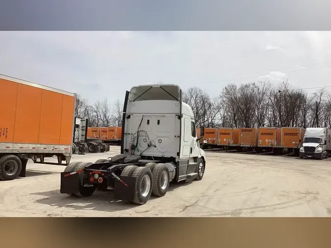 2020 Freightliner Cascadia