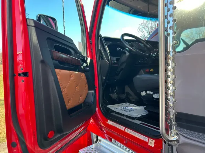 2023 Kenworth W990fd541f071826bde3d28cfc99ed805fbf