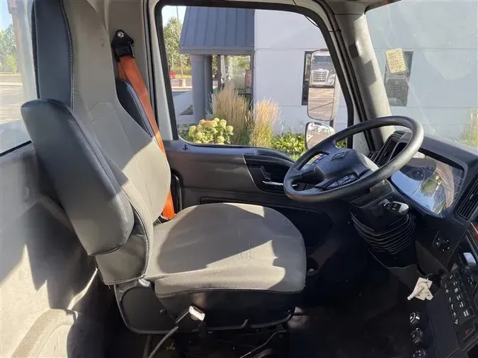 2020 INTERNATIONAL RH613