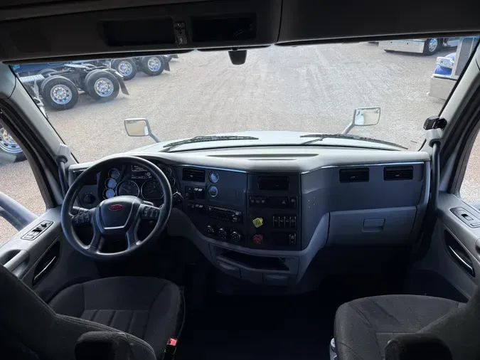2021 Peterbilt 579