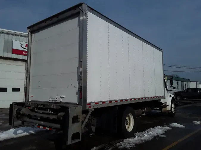 2017 FREIGHTLINER/MERCEDES M2 106