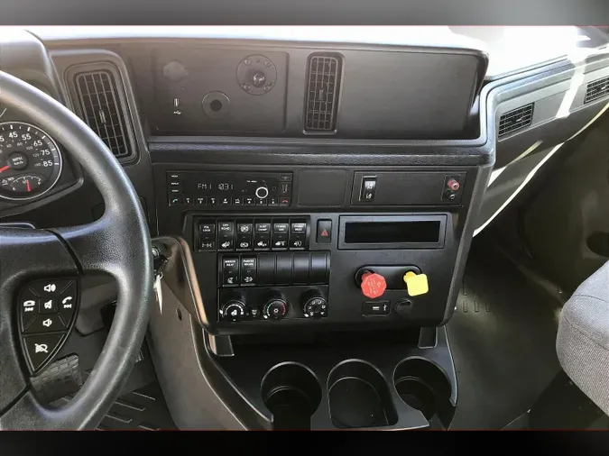 2021 INT LT625 6x4