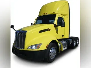 2023 Peterbilt 579