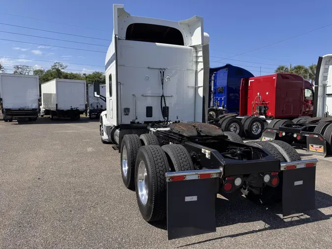 2022 Peterbilt 567
