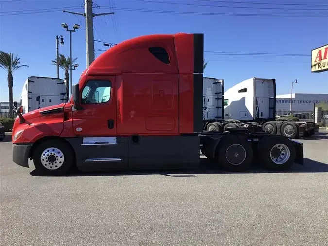 2021 FREIGHTLINER CA126