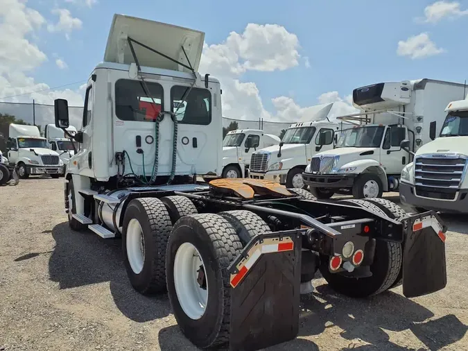 2019 FREIGHTLINER CASCADIA 125
