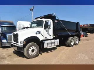 2022 MACK GRANITE 64FR
