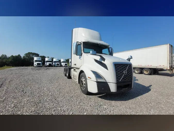 2019 Volvo VNL300fd70f11adc7f43efe165e878d67c6d9b