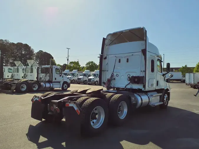 2020 FREIGHTLINER/MERCEDES NEW CASCADIA 116