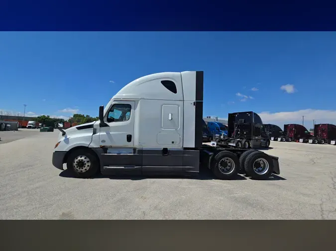 2022 Freightliner Cascadia 126