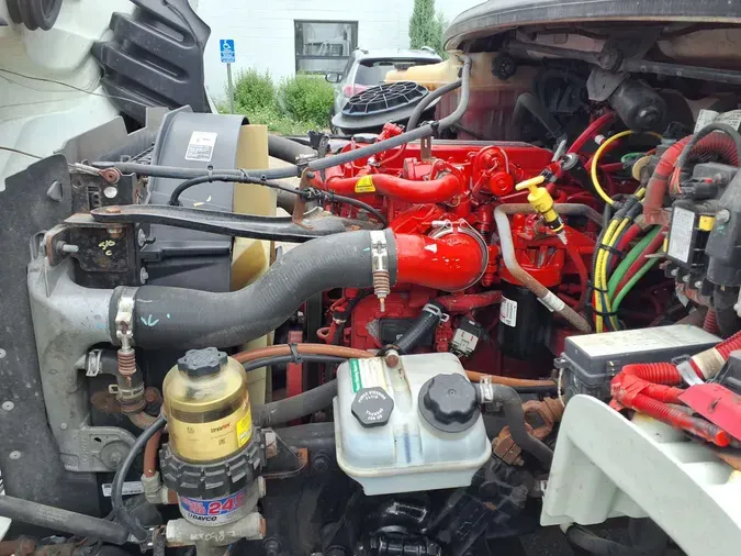 2019 FREIGHTLINER M2 106