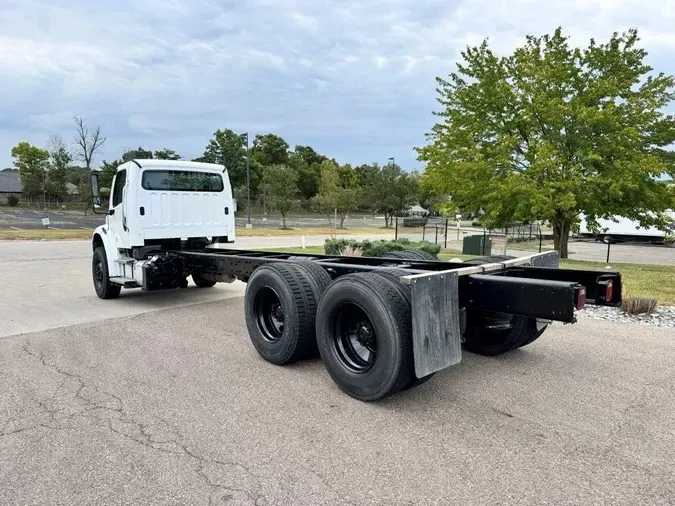2020 Freightliner Business Class M2 106