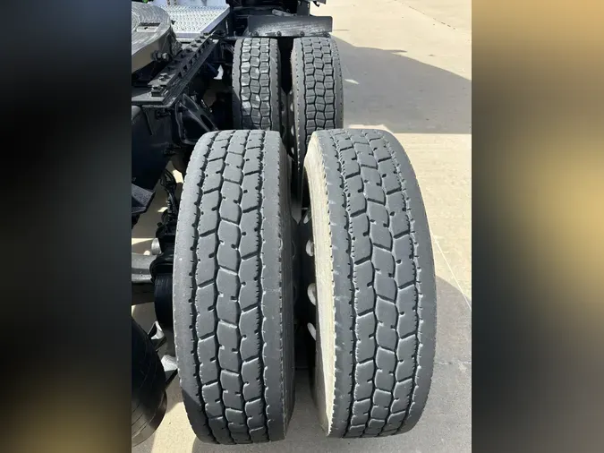 2021 Peterbilt 579fd7c8b0a7493b99f05e3d5a613e5f47c