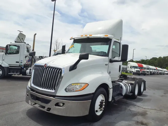 2019 NAVISTAR INTERNATIONAL LT625 DAYCAB T/A