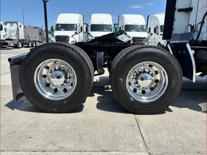 2023 Freightliner Cascadia 126