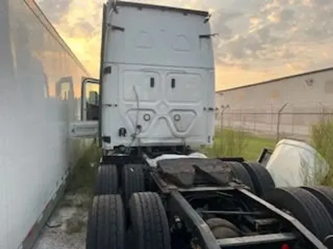 2019 FREIGHTLINER/MERCEDES CASCADIA 125