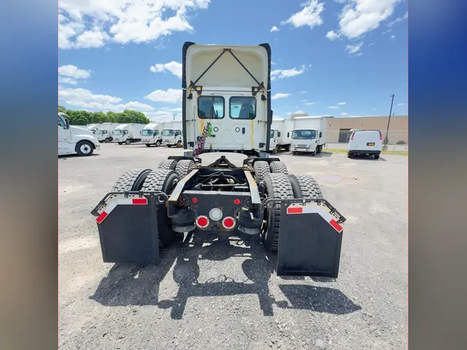 2019 FREIGHTLINER/MERCEDES CASCADIA 125