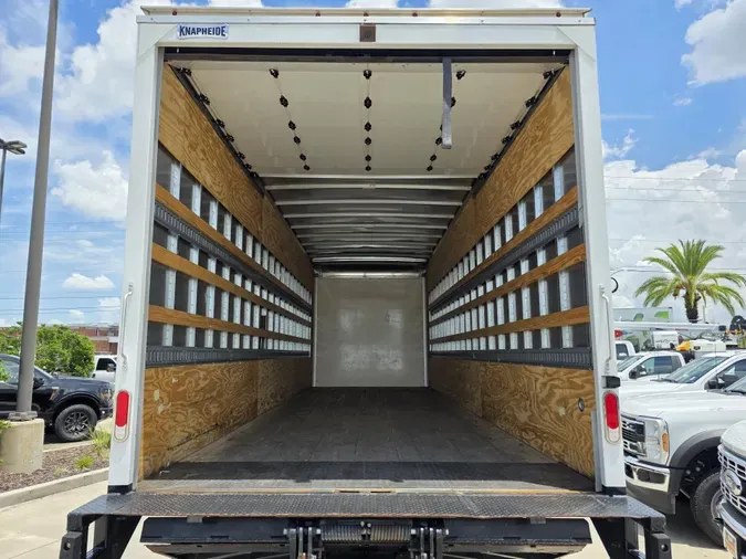 2025 Ford F-750