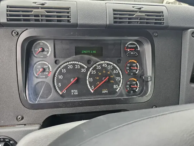 2019 FREIGHTLINER CASCADIA 113