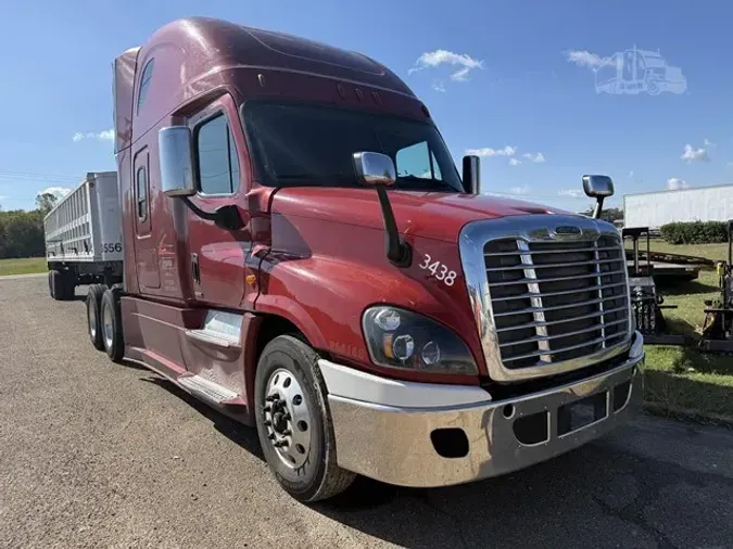 2017 FREIGHTLINER CASCADIA 125
