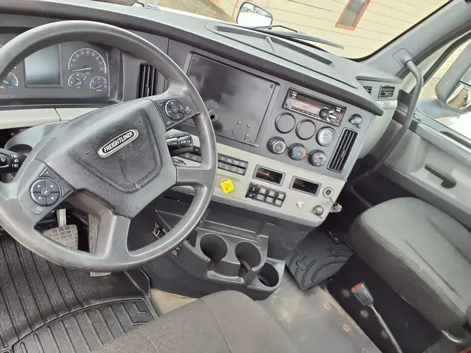2020 FREIGHTLINER NEW CASCADIA 116