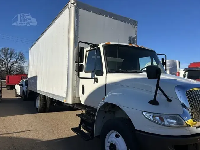 2019 INTERNATIONAL DURASTAR 4300