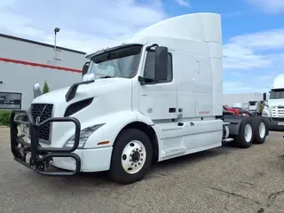 2020 VOLVO VNR64T-640