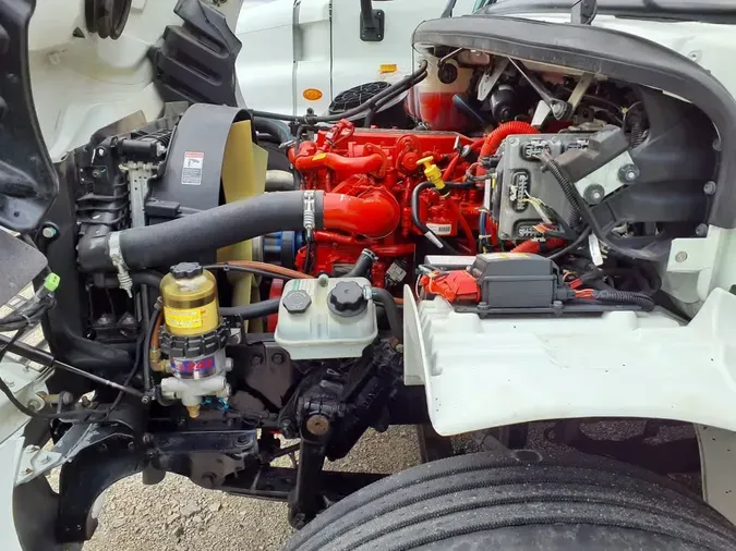 2020 FREIGHTLINER M2 106
