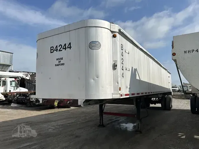 2006 SUMMIT 40 FT OPEN TOPfd9ee21abf090af815e59d88eb002b8e