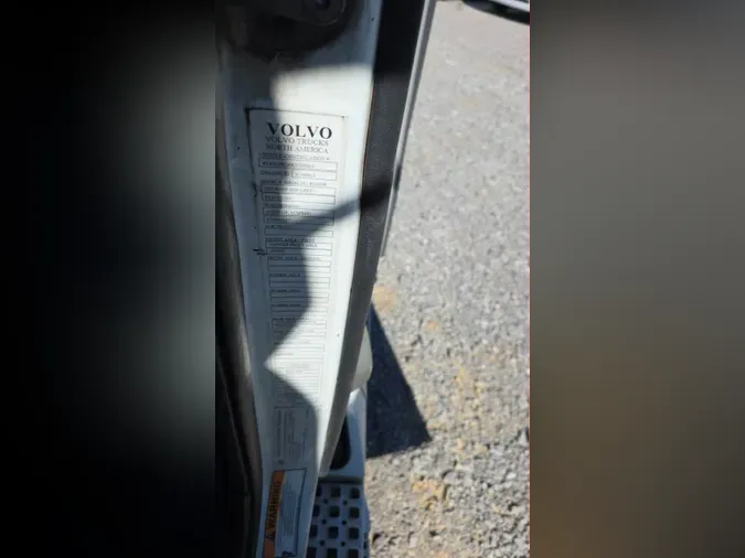 2019 Volvo VNL300