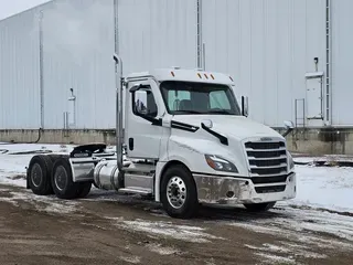 2025 Freightliner New Cascadia