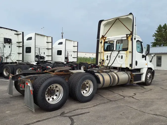 2018 FREIGHTLINER CASCADIA 125