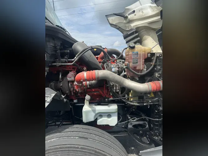 2020 International LT625