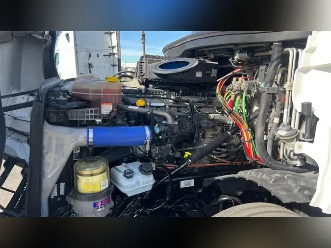 2022 FREIGHTLINER CA126