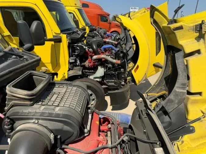 2023 Peterbilt 579