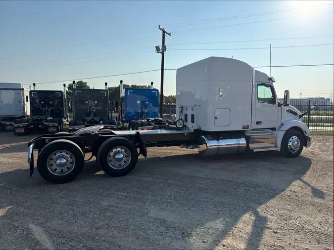 2023 Peterbilt 579