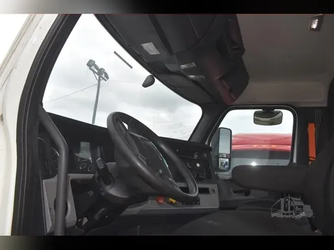2019 FREIGHTLINER CASCADIA 126