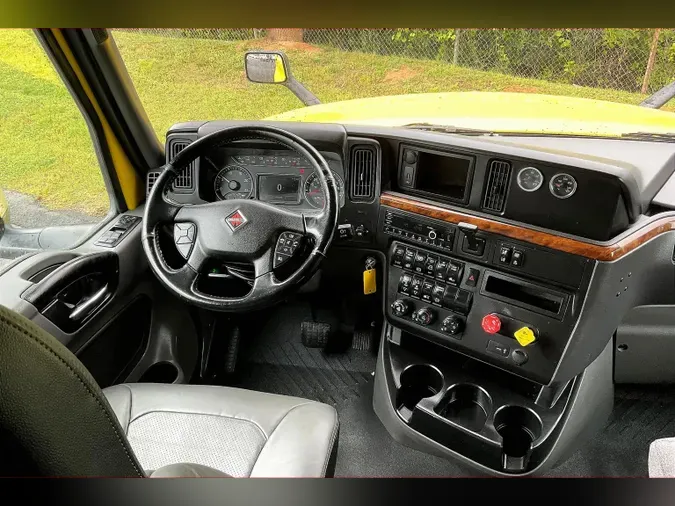 2021 INT LT625 6x4