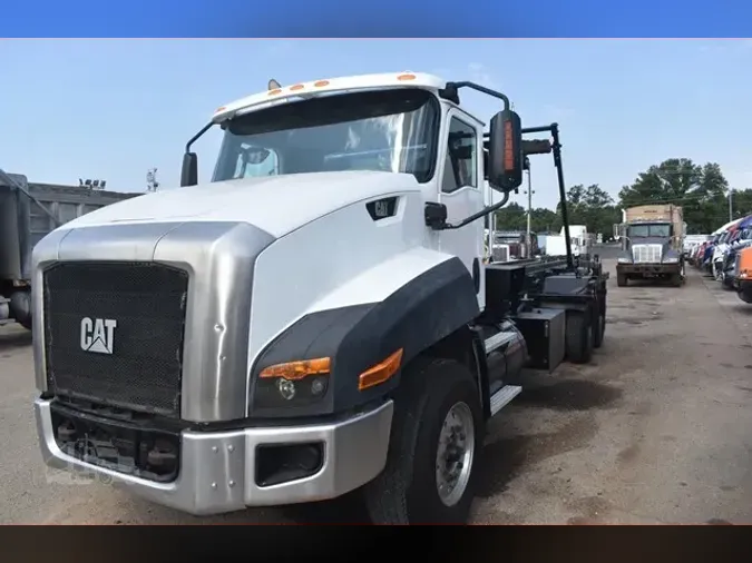 2014 CATERPILLAR CT660S
